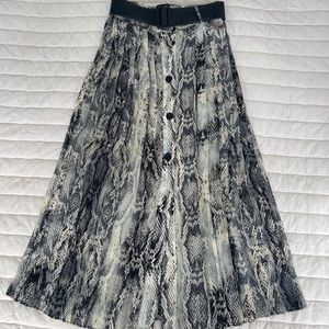 Zara pleated zebra print midi skirt with leather belt in size XS.